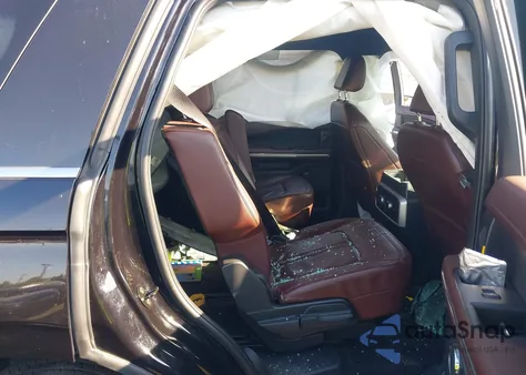 2022 Ford Expedition Limited z USA, uszkodzony, nr VIN 1FMJU1KT6NEA41597